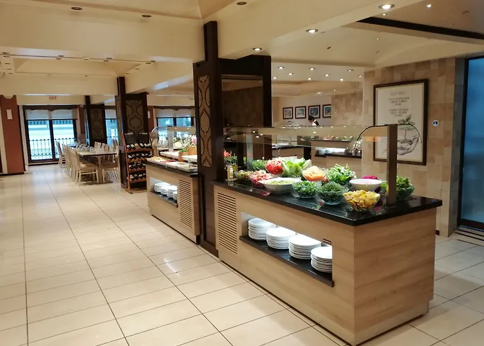 Iris Hotel & Spa